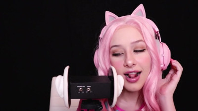 Diddly ASMR Ahegao and Ear Licking